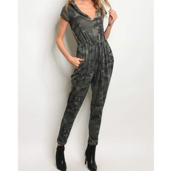 PLATOON CAMOUFLAGE ARMY STYLE JUMPSUIT - Picture 6 of 7